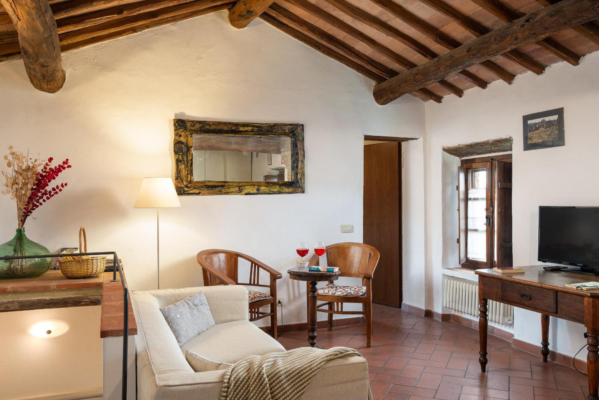 Borgo Dei Fondi Villa Siena Exterior photo